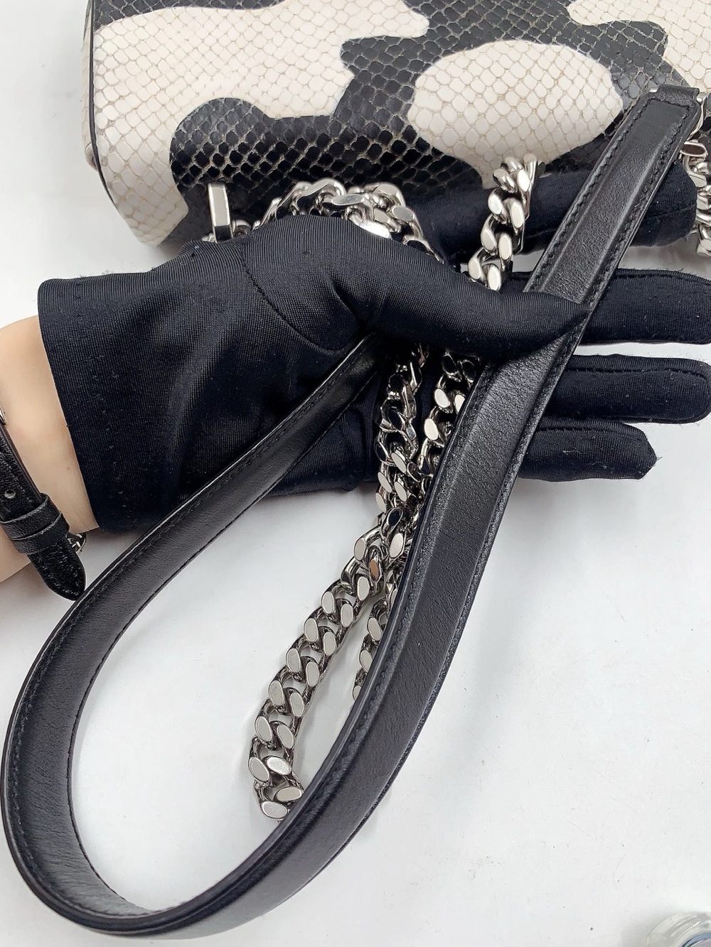 Authentic Burberry TB Logo Cow Print Leather Shoulder Bag - Picture 11 of 12